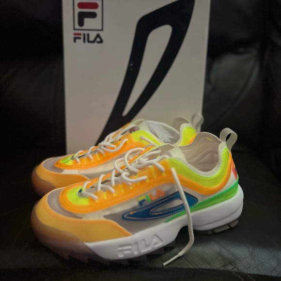 Woman’s Shies Fila Disruptor ll TL Sneakers - Picture 1 of 8